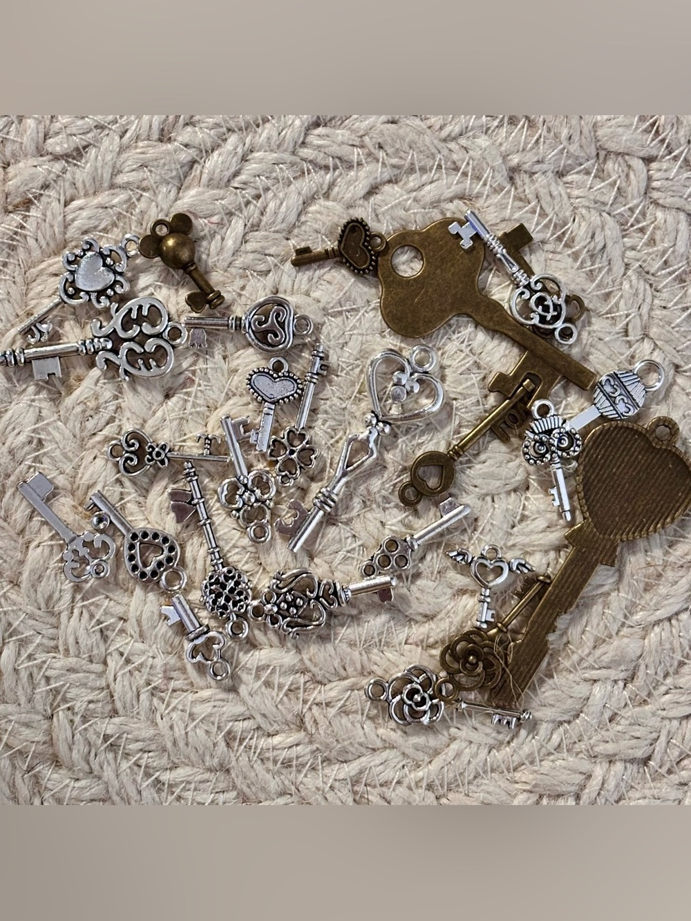25 pc - Silver and Brass Vintage Key Charms